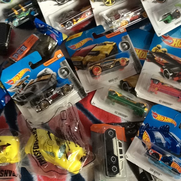 Hot wheels- 19 matchbox-2 maisto =1 all new in box - Picture 7 of 7